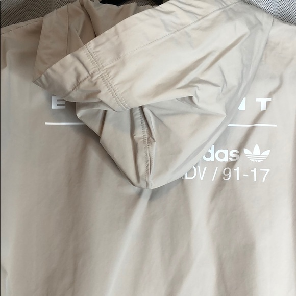 Adidas windbreaker - Picture 5 of 7